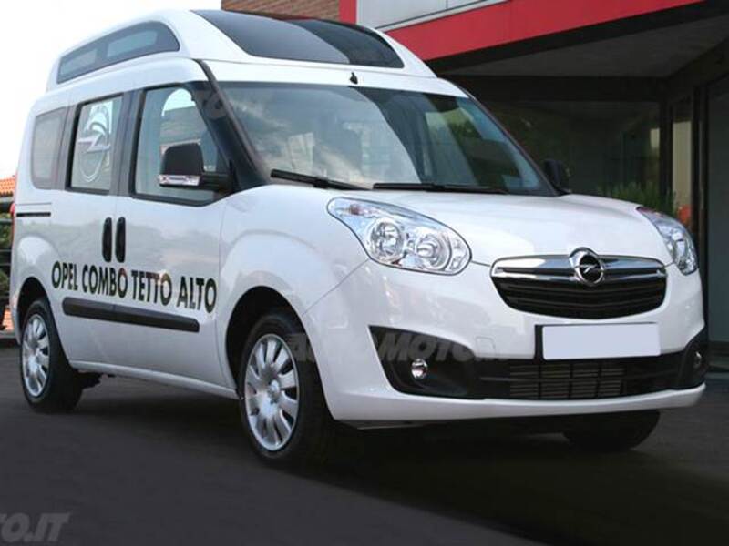 Opel Combo Tour CDTi 95CV PC-TA Elective