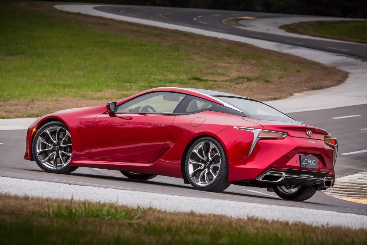 Lexus LC 500: sembra un concept, ma la Coupé V8 è diventata realtà
