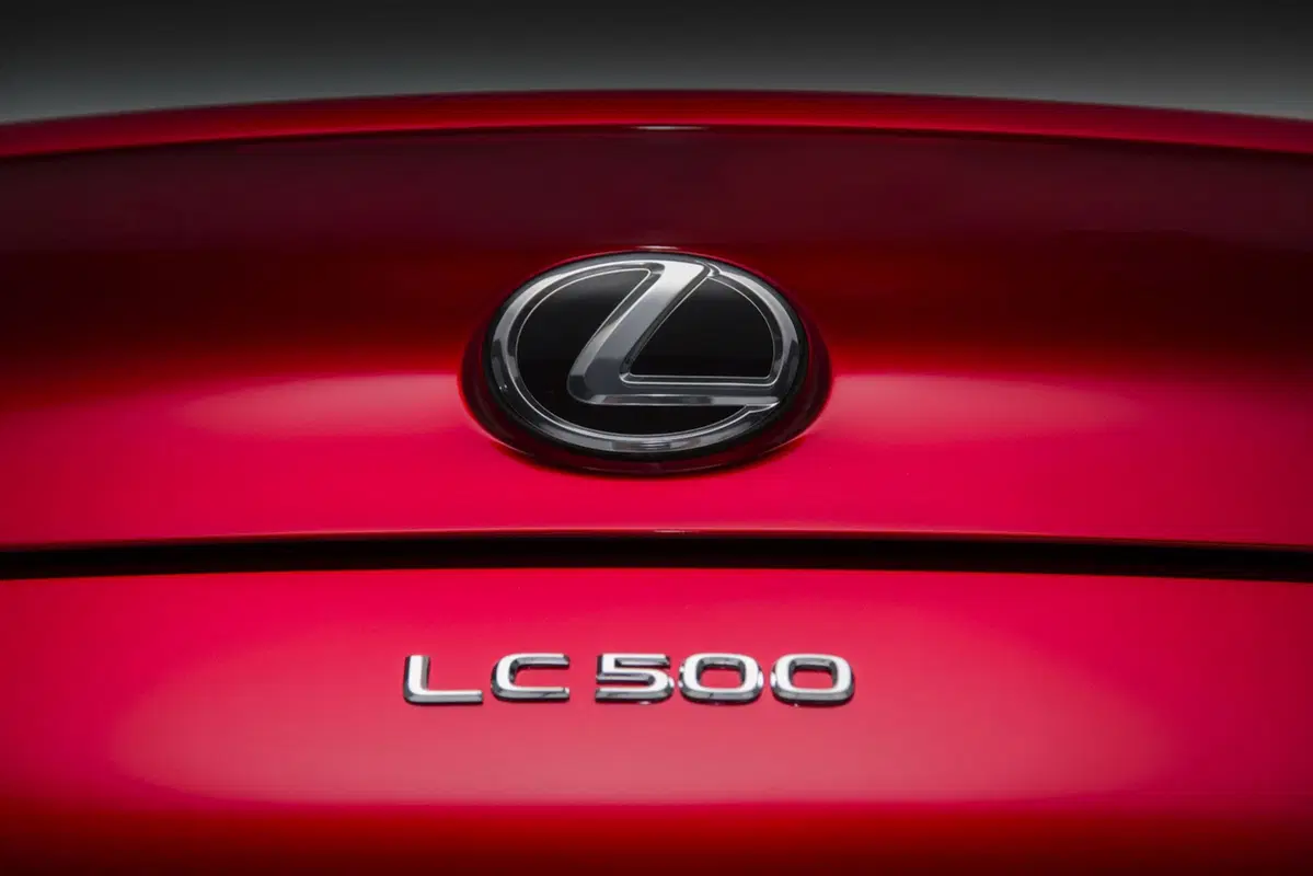 Lexus LC 500: sembra un concept, ma la Coupé V8 è diventata realtà (23)