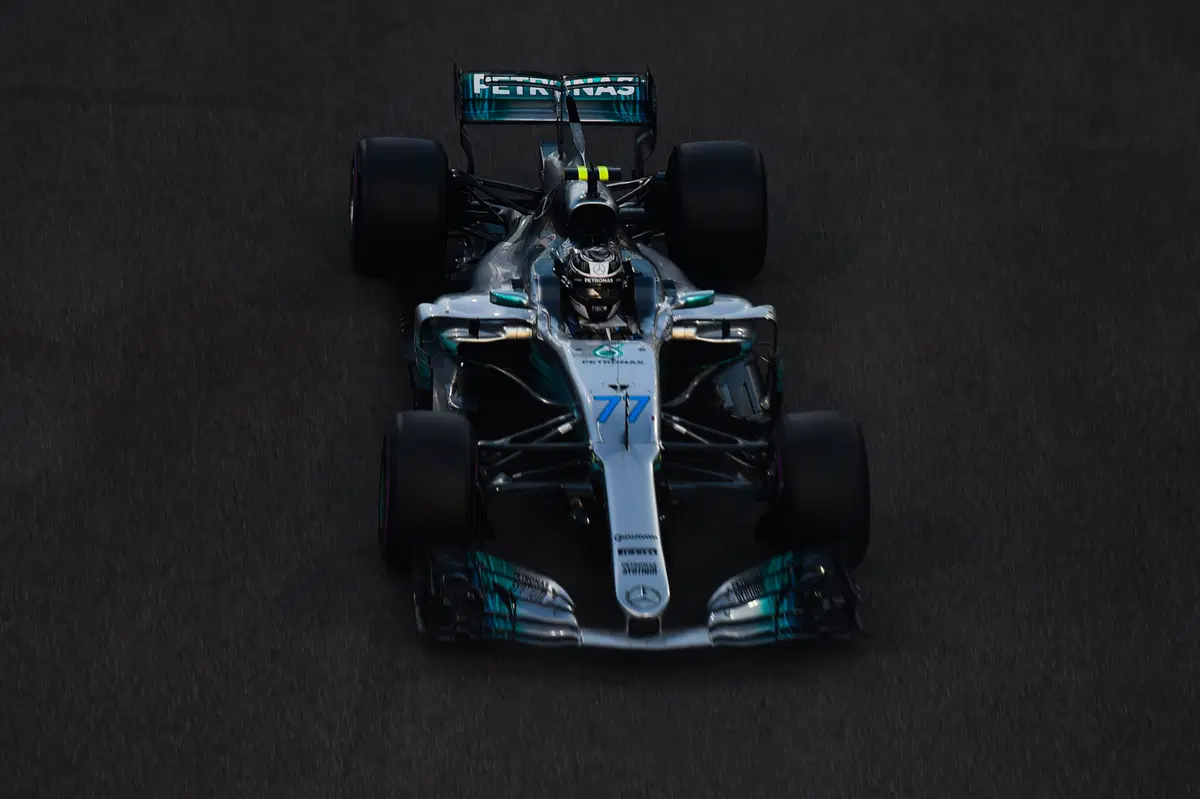 F1, GP Abu Dhabi 2017: pole per Bottas. Terzo Vettel (5)