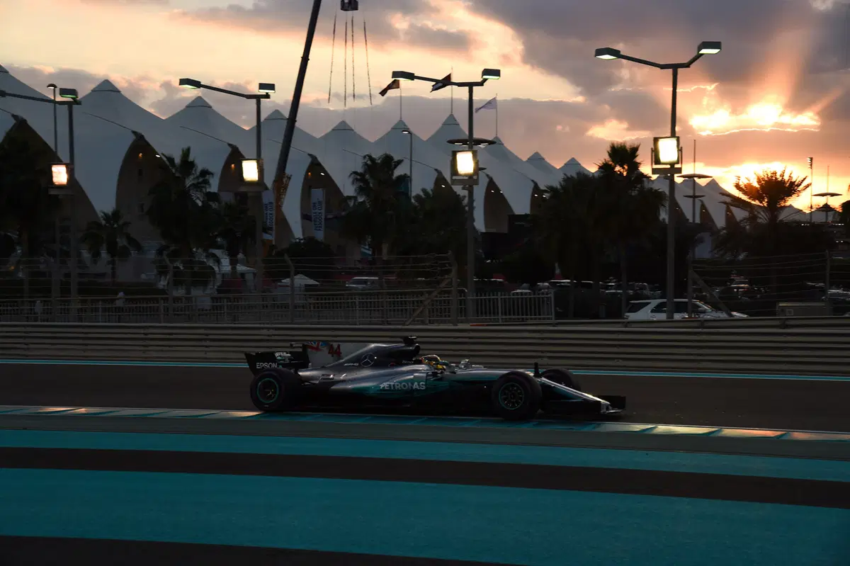 F1, GP Abu Dhabi 2017: vince Bottas. Terzo Vettel (6)