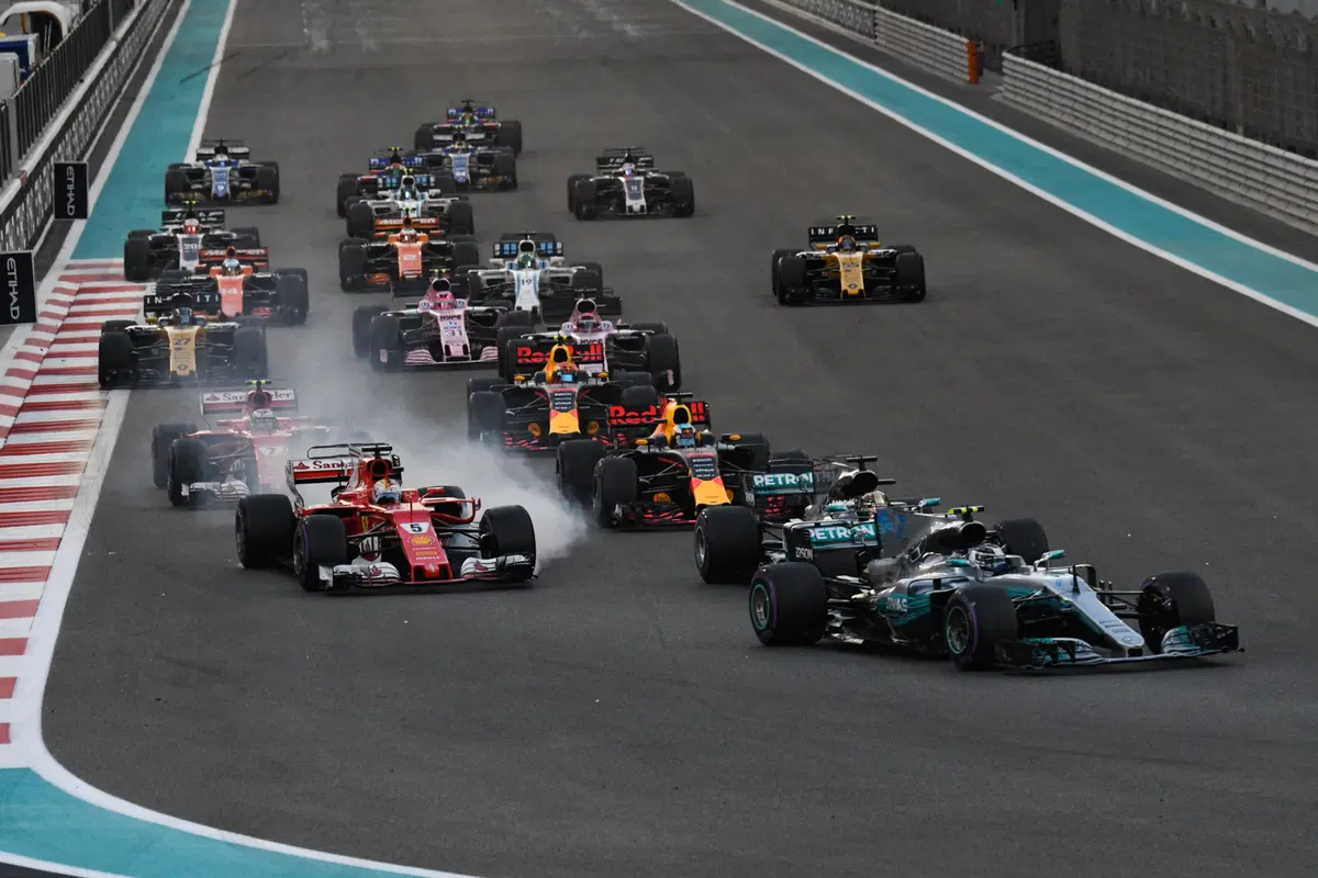 F1, GP Abu Dhabi 2017: vince Bottas. Terzo Vettel (22)