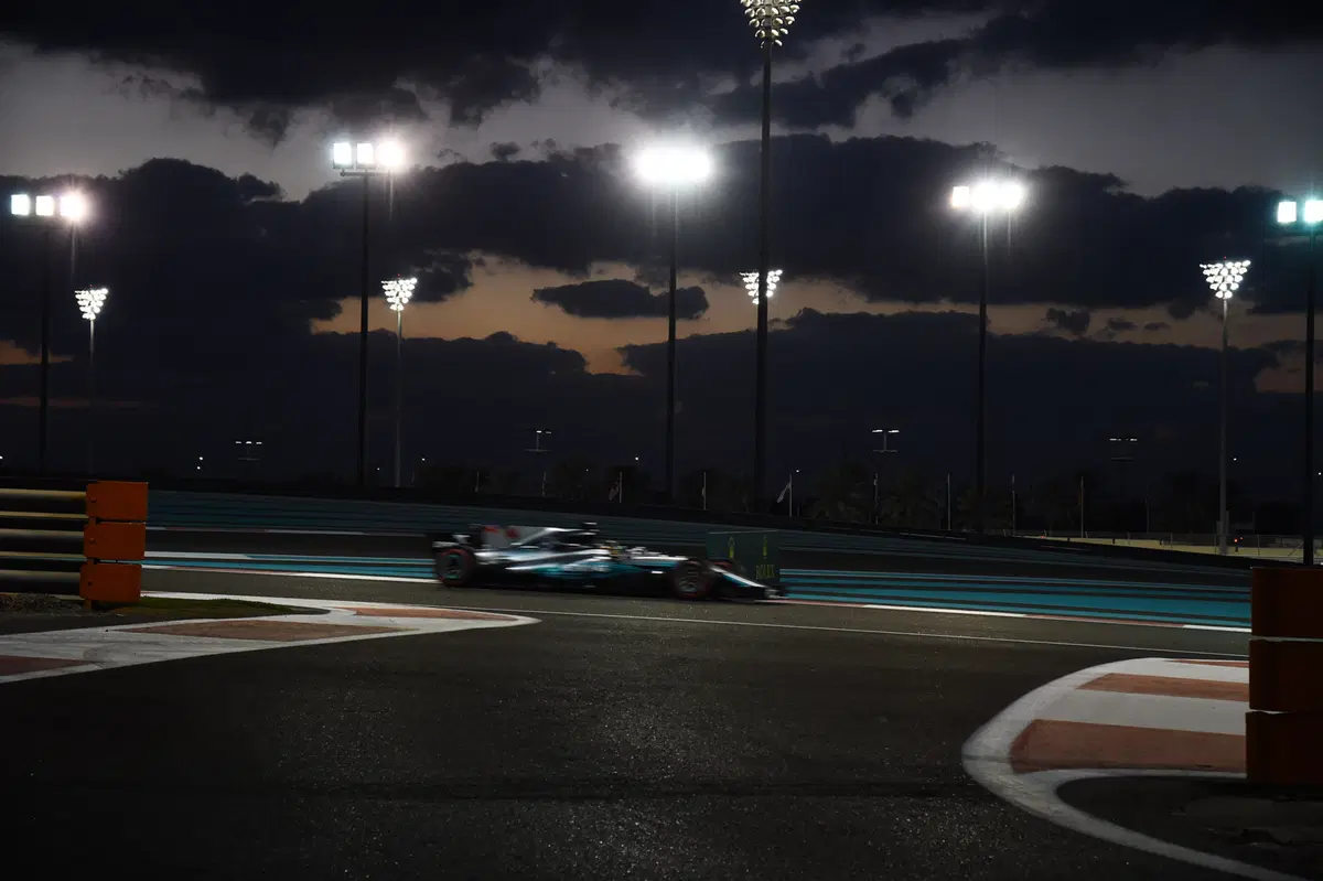 F1, GP Abu Dhabi 2017: vince Bottas. Terzo Vettel (12)