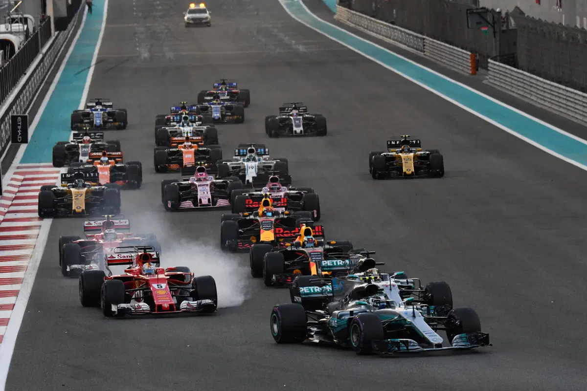 F1, GP Abu Dhabi 2017: vince Bottas. Terzo Vettel (21)