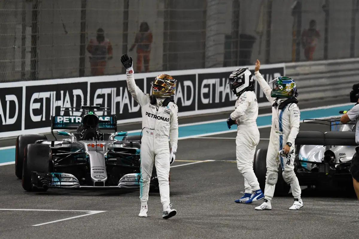 F1, GP Abu Dhabi 2017: vince Bottas. Terzo Vettel (34)
