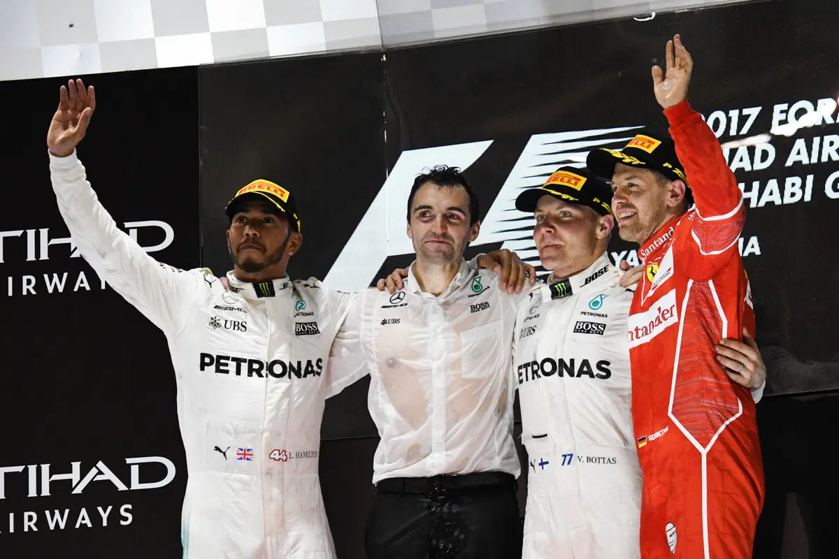 F1, GP Abu Dhabi 2017: vince Bottas. Terzo Vettel