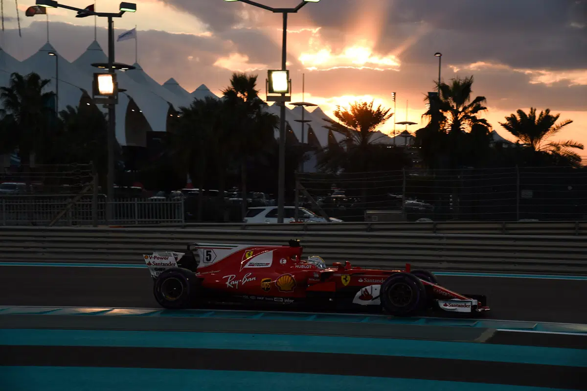F1, GP Abu Dhabi 2017: vince Bottas. Terzo Vettel (14)