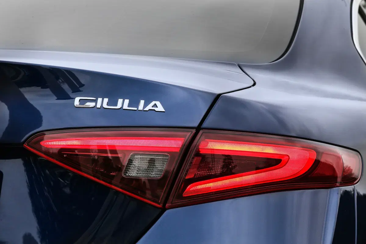 Alfa Romeo Giulia diesel 2.2 180 CV [Video Prime Impressioni] (14)