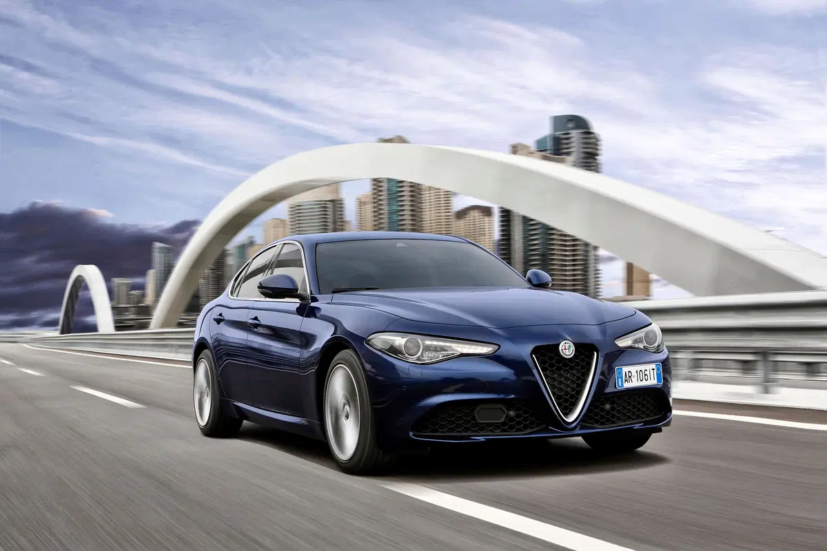 Alfa Romeo Giulia diesel 2.2 180 CV [Video Prime Impressioni] (19)