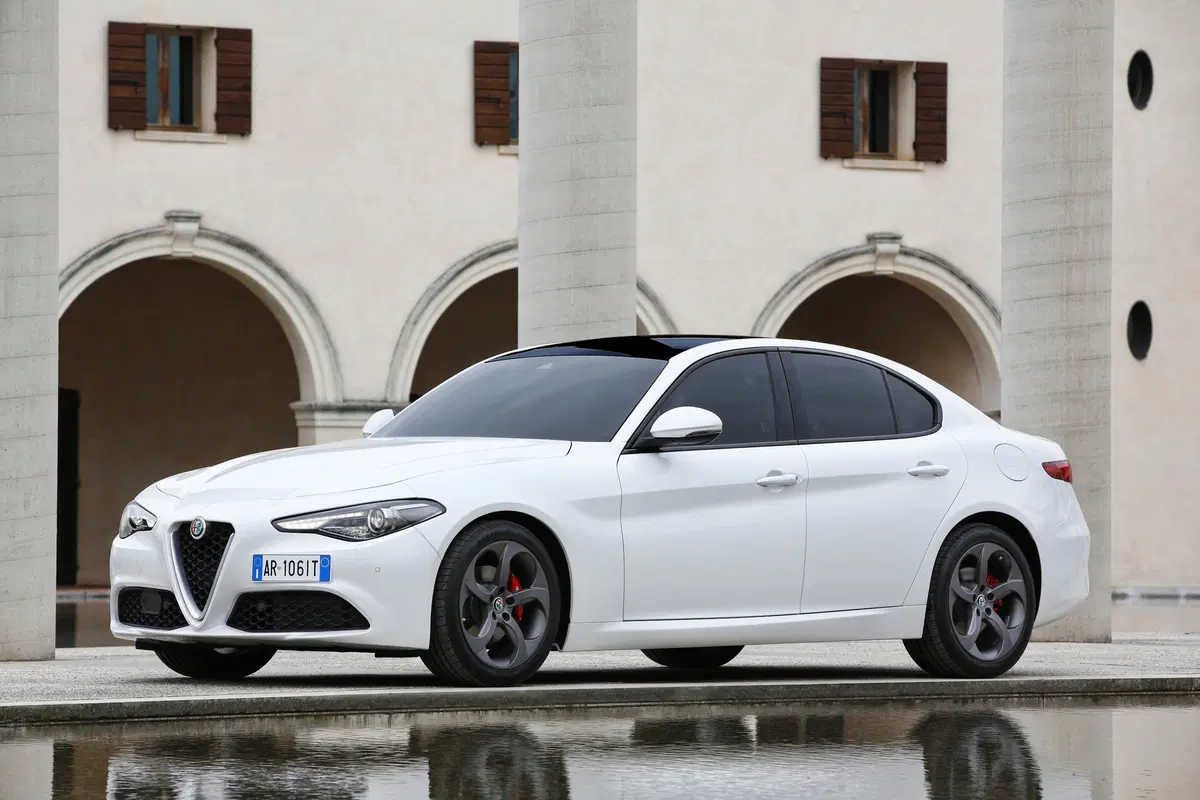 Alfa Romeo Giulia diesel 2.2 180 CV [Video Prime Impressioni] (21)