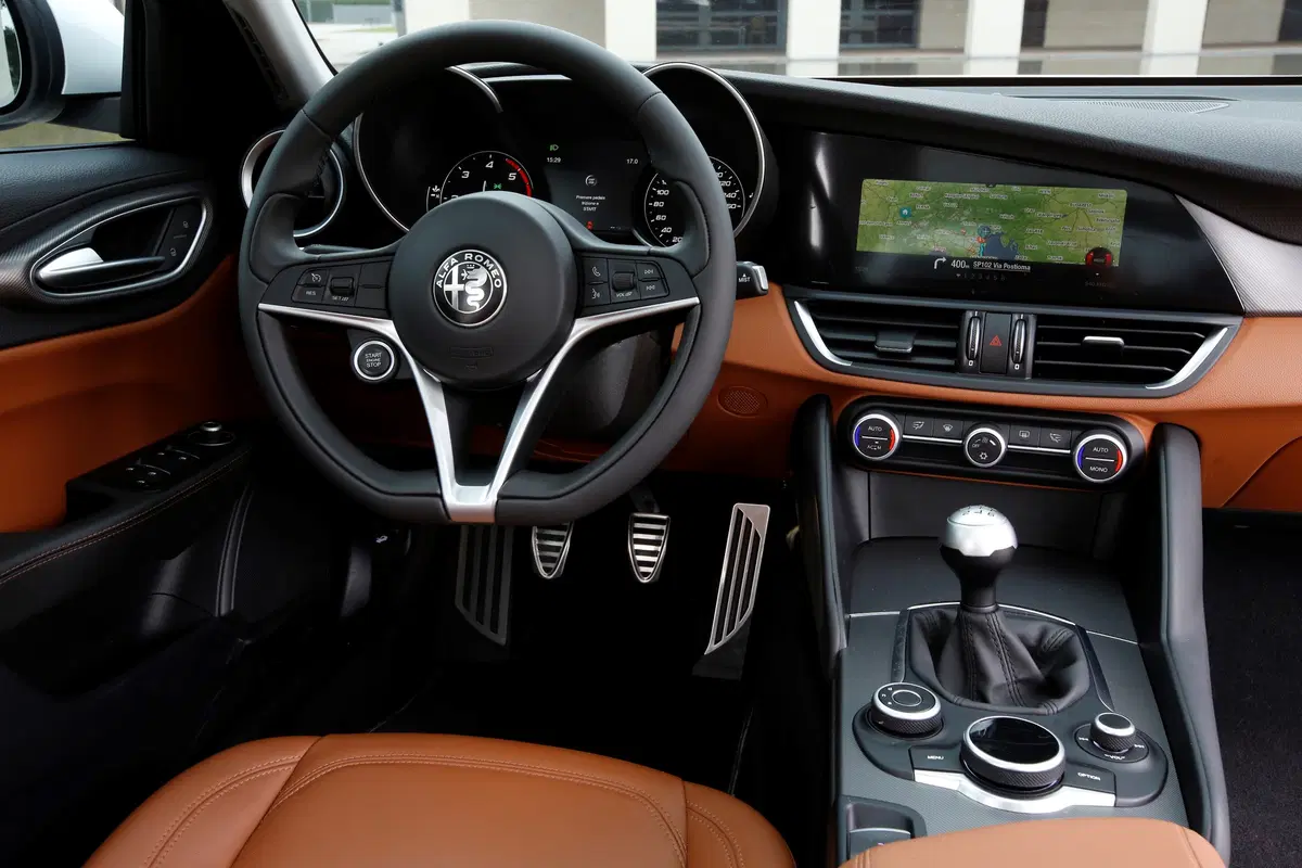 Alfa Romeo Giulia diesel 2.2 180 CV [Video Prime Impressioni] (23)