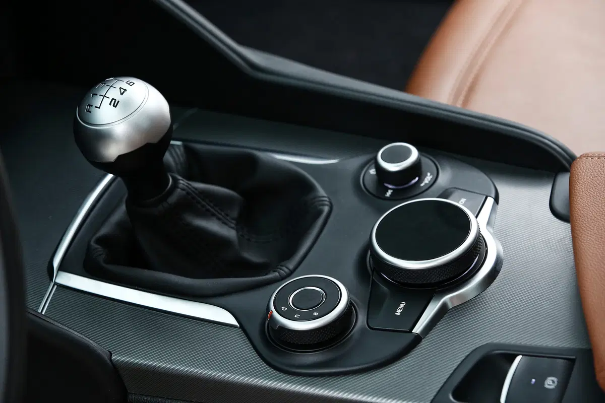 Alfa Romeo Giulia diesel 2.2 180 CV [Video Prime Impressioni] (28)