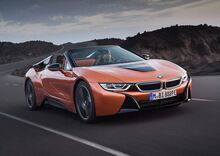 BMW i8 Roadster, l'ibrida ora è scoperta