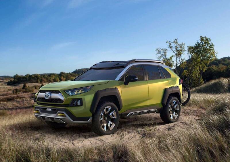 Toyota FT-AC, il SUV concept al Salone di Los Angeles