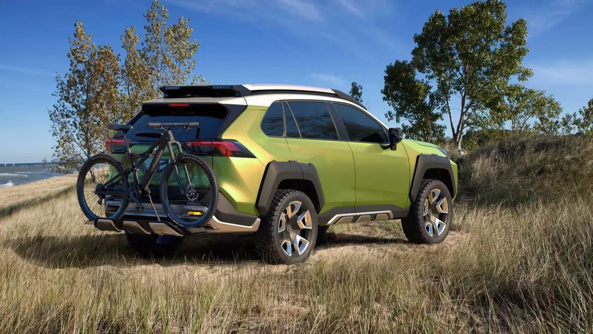 Toyota FT-AC, il SUV concept al Salone di Los Angeles (7)