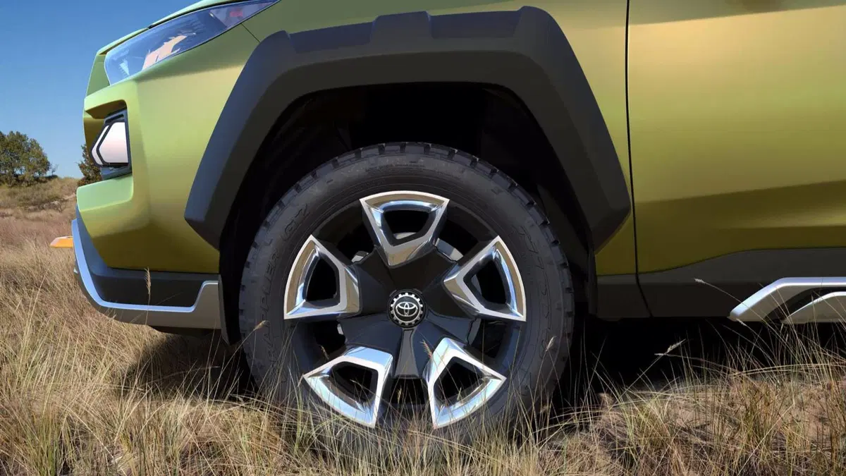 Toyota FT-AC, il SUV concept al Salone di Los Angeles (10)