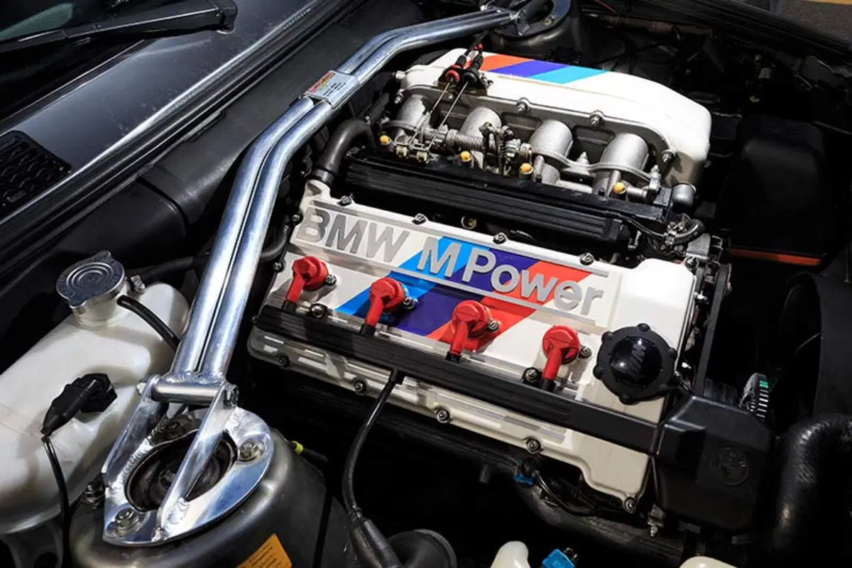 Cinque lustri fa, Confronto: ES30 Vs E30, ovvero Alfa Romeo SZ Vs BMW M3 (5)