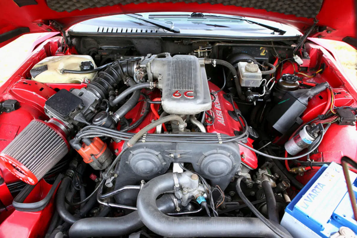 Cinque lustri fa, Confronto: ES30 Vs E30, ovvero Alfa Romeo SZ Vs BMW M3 (31)