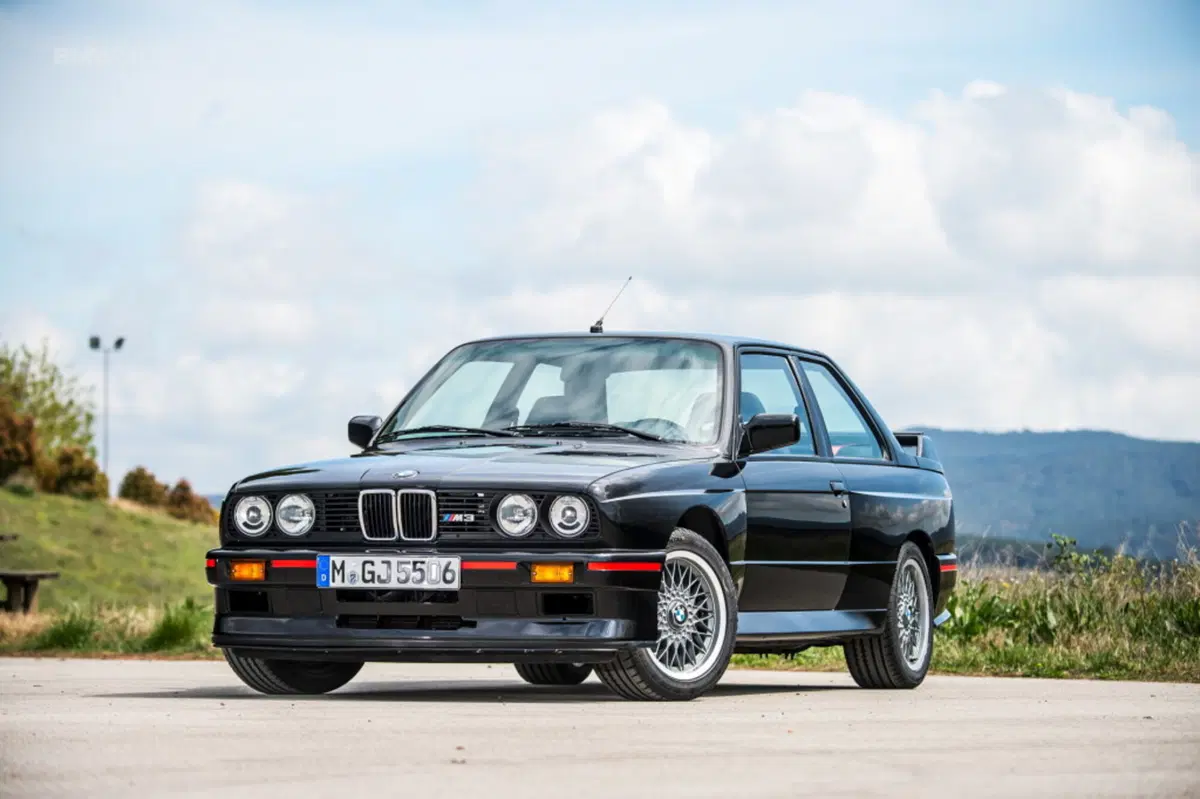 Cinque lustri fa, Confronto: ES30 Vs E30, ovvero Alfa Romeo SZ Vs BMW M3 (7)