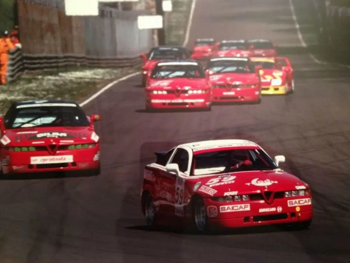 Cinque lustri fa, Confronto: ES30 Vs E30, ovvero Alfa Romeo SZ Vs BMW M3 (4)