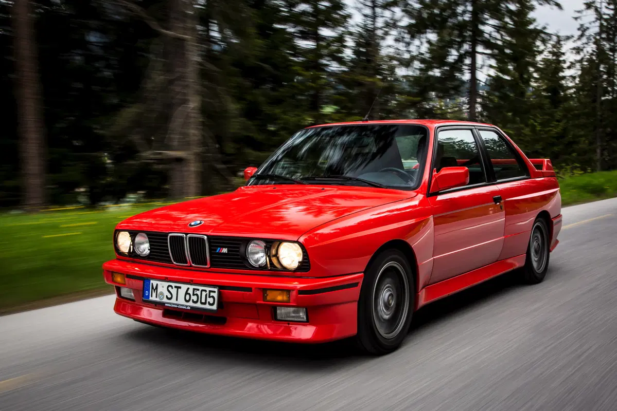 Cinque lustri fa, Confronto: ES30 Vs E30, ovvero Alfa Romeo SZ Vs BMW M3 (8)