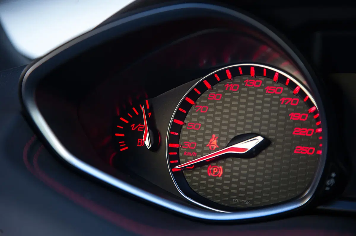 Peugeot 308 GTI by Peugeot Sport (3)