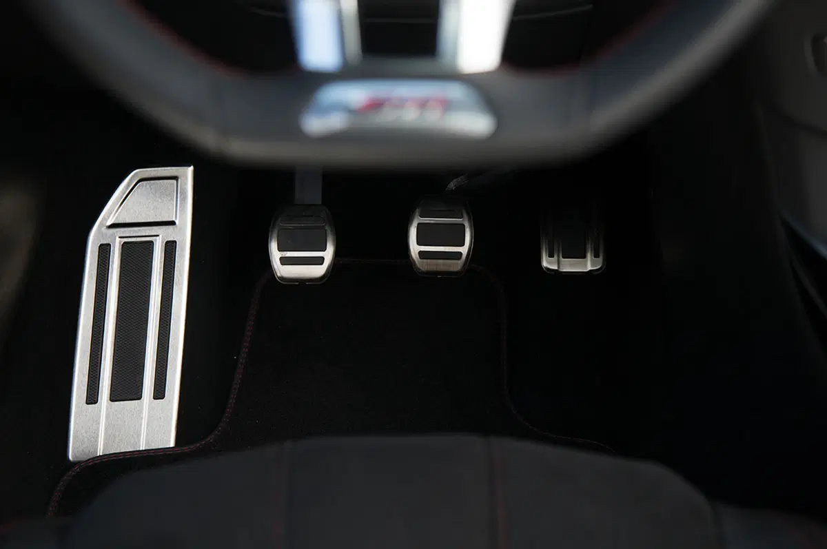 Peugeot 308 GTI by Peugeot Sport (5)