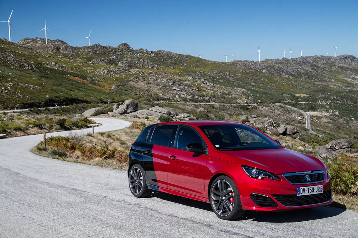 Peugeot 308 GTI by Peugeot Sport (32)