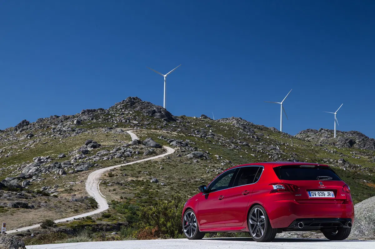 Peugeot 308 GTI by Peugeot Sport (35)