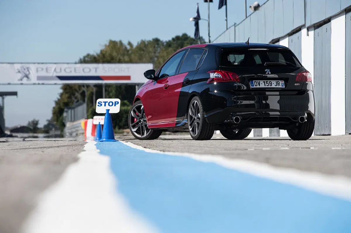 Peugeot 308 GTI by Peugeot Sport (44)
