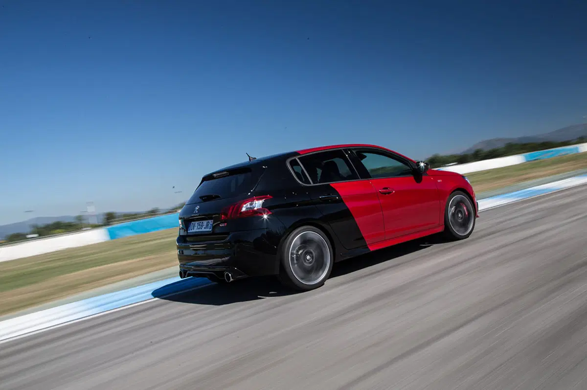 Peugeot 308 GTI by Peugeot Sport (48)