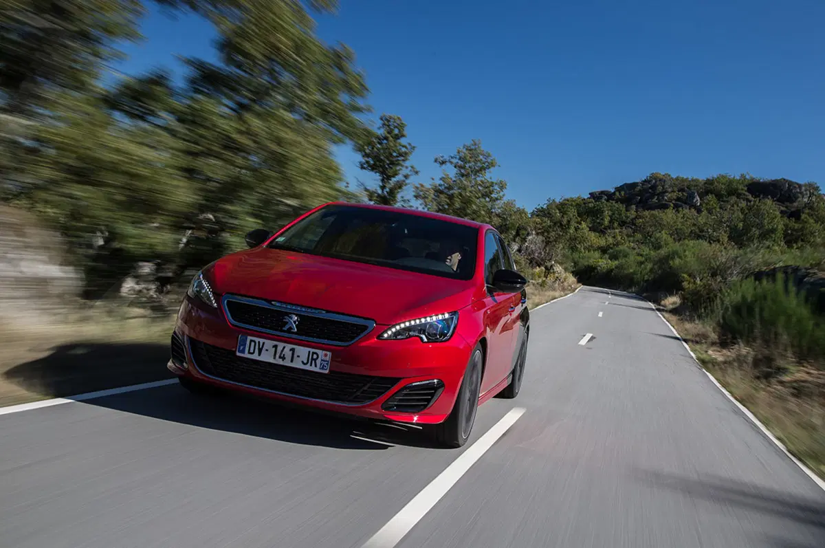 Peugeot 308 GTI by Peugeot Sport (55)