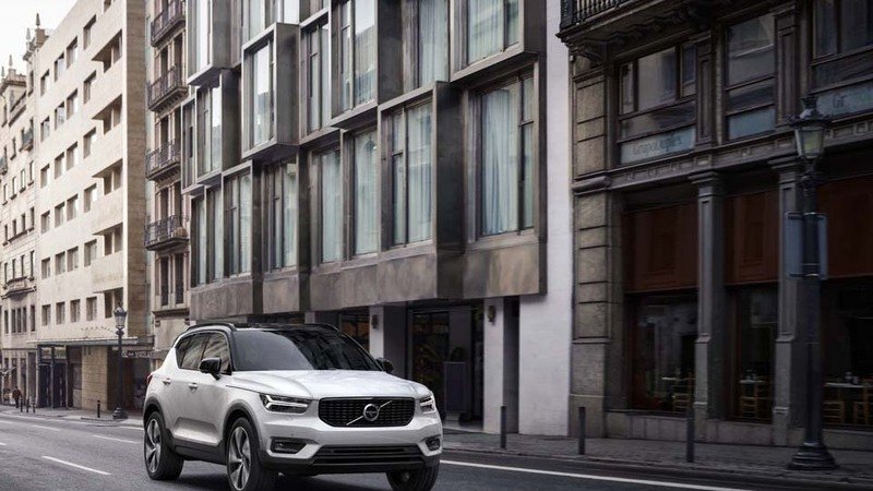 Volvo XC40, sfida le tedesche con la guida semi autonoma e tanta qualit&agrave; costruttiva [Video]