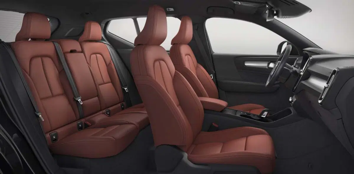 Volvo XC40, sfida le tedesche con la guida semi autonoma e tanta qualità costruttiva (11)