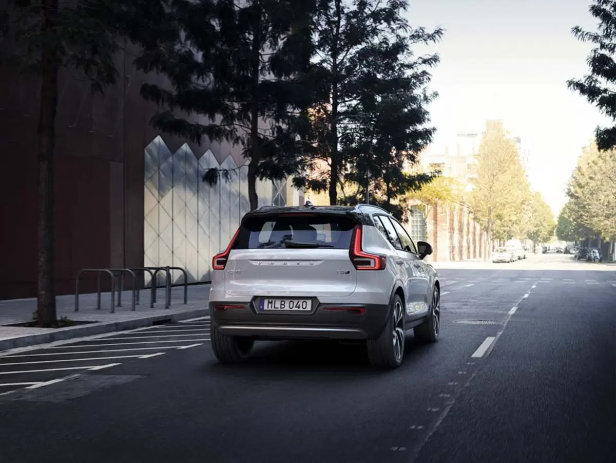 Volvo XC40, sfida le tedesche con la guida semi autonoma e tanta qualità costruttiva (27)