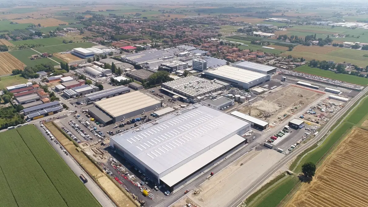 Lamborghini, viaggio nella super factory di Sant'Agata dove nasce il SUV Urus (4)