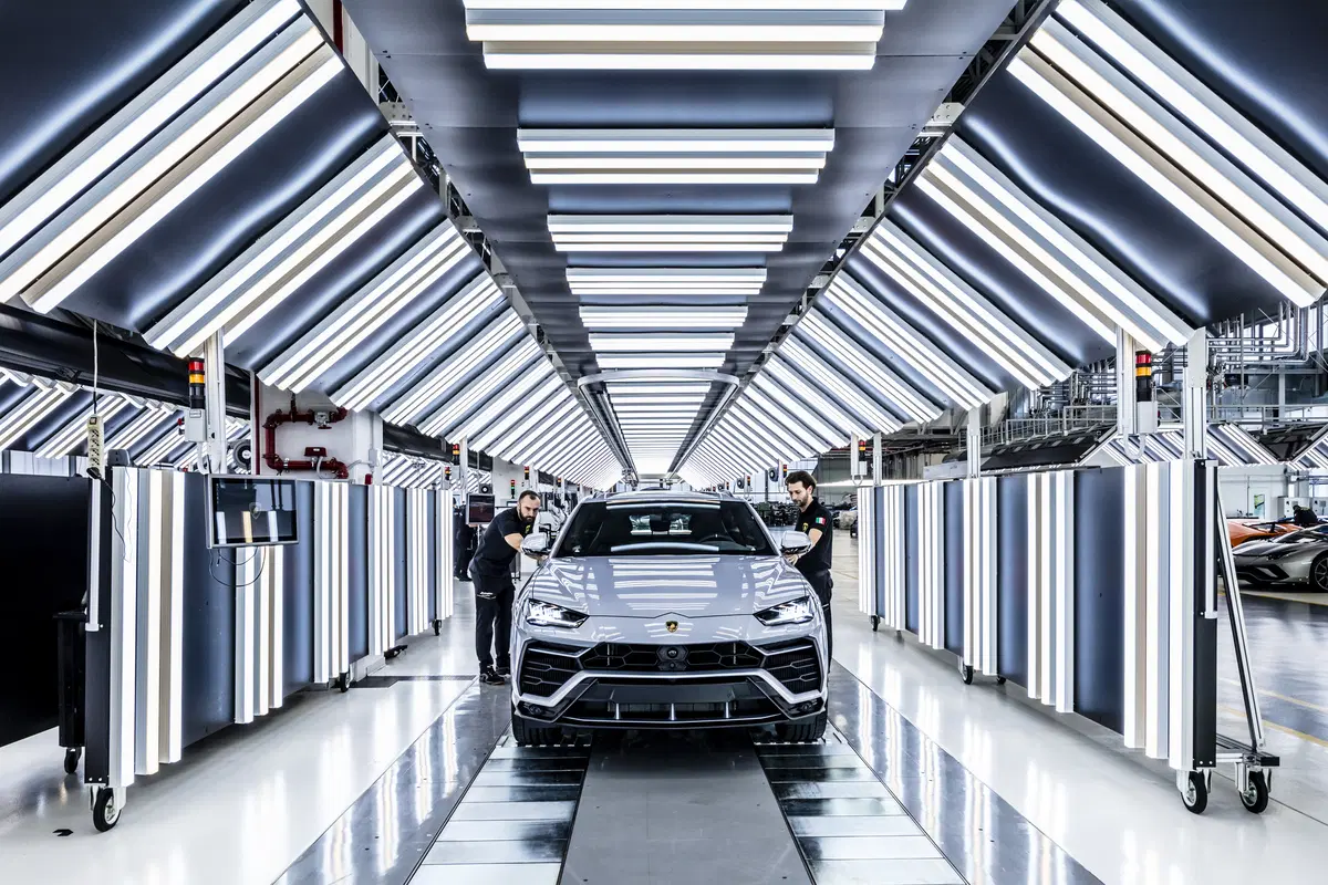 Lamborghini, viaggio nella super factory di Sant'Agata dove nasce il SUV Urus (10)