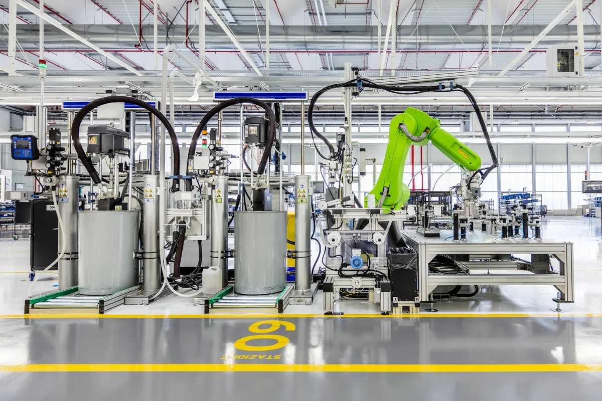 Lamborghini, viaggio nella super factory di Sant'Agata dove nasce il SUV Urus (26)