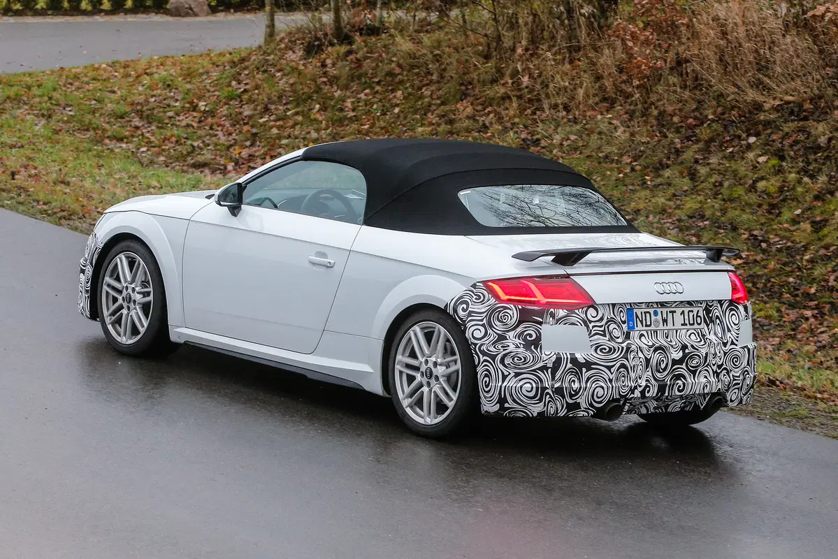 Audi TT, ecco il facelift dell'ultima generazione (10)
