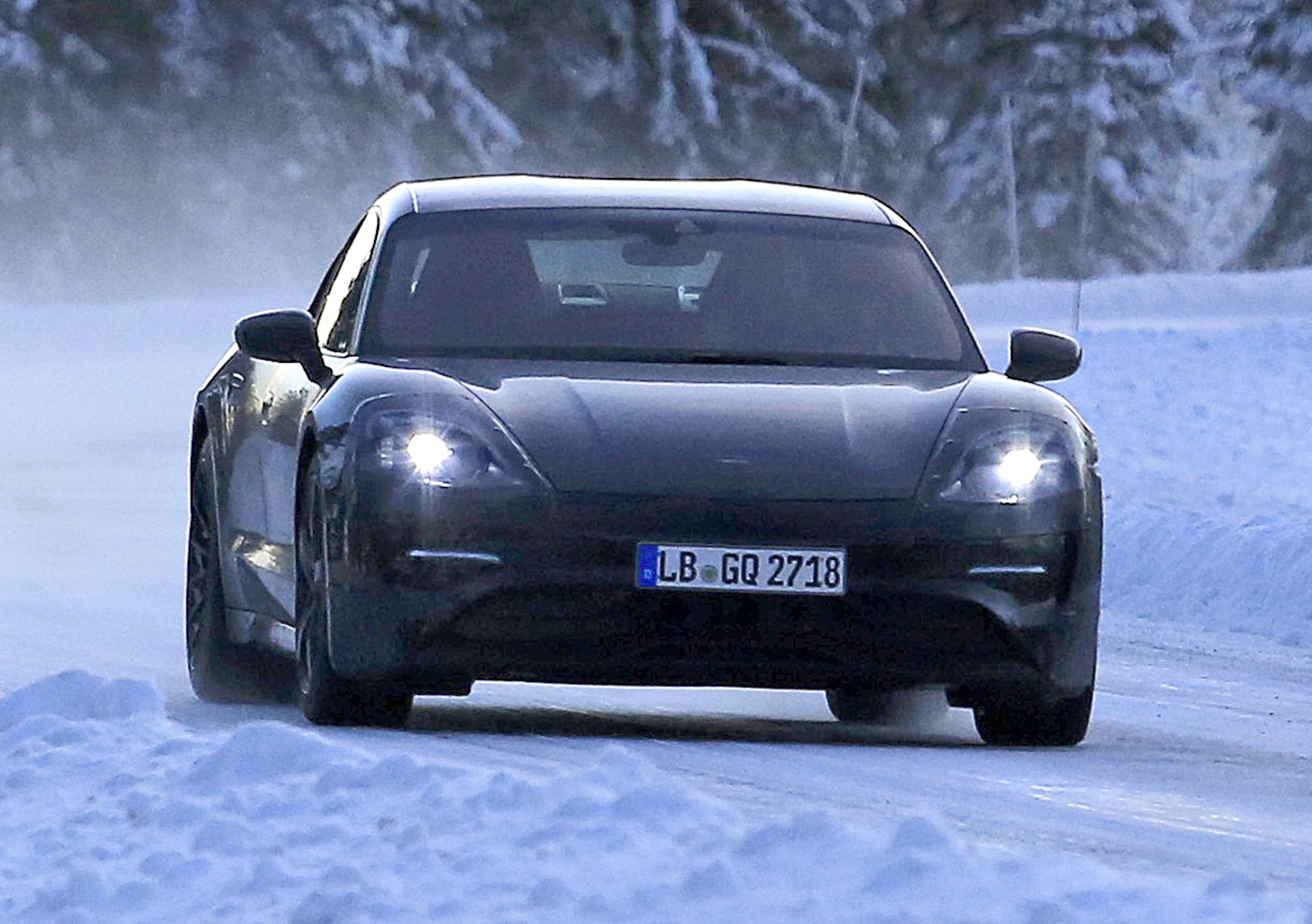 Porsche Mission E, continuano i test per la 100% EV di Zuffenhausen