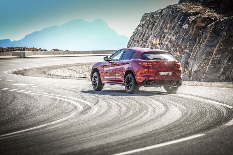 Alfa Romeo Stelvio Quadrifoglio: il pi&ugrave; veloce dei SUV scesi a oggi in pista sul mitico Nurburgring