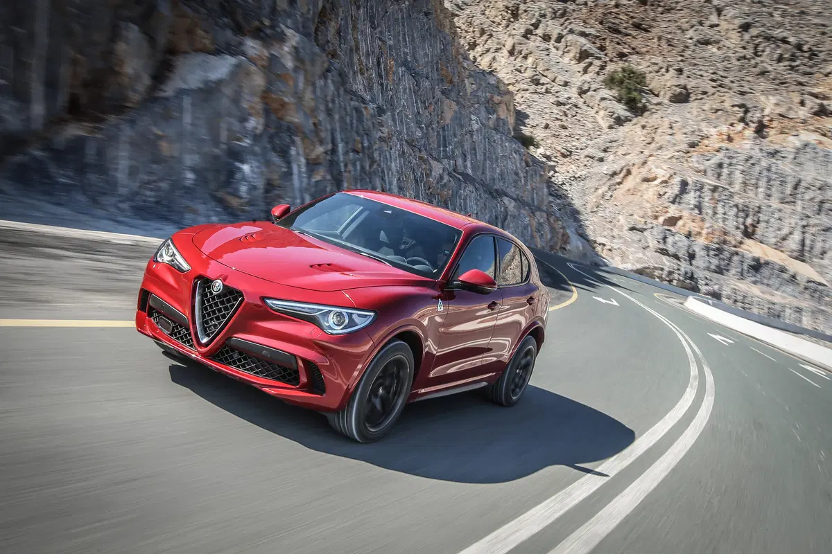 Alfa Romeo Stelvio Quadrifoglio, un diavolo [Video] (4)