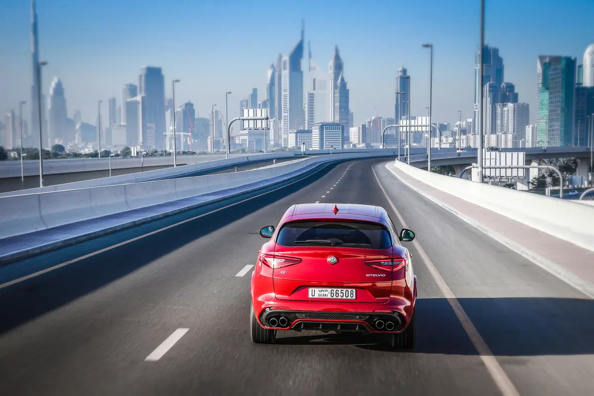 Alfa Romeo Stelvio Quadrifoglio, un diavolo [Video] (14)