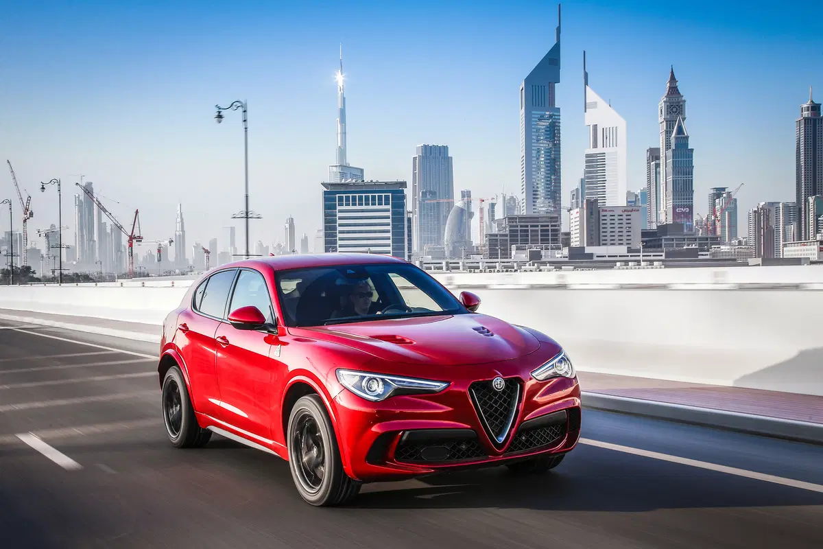Alfa Romeo Stelvio Quadrifoglio, un diavolo [Video] (17)