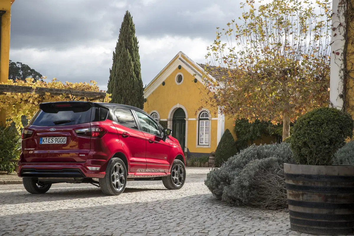 Ford EcoSport, fa il verso alla Edge ma rimane fedele alla sua mission (6)