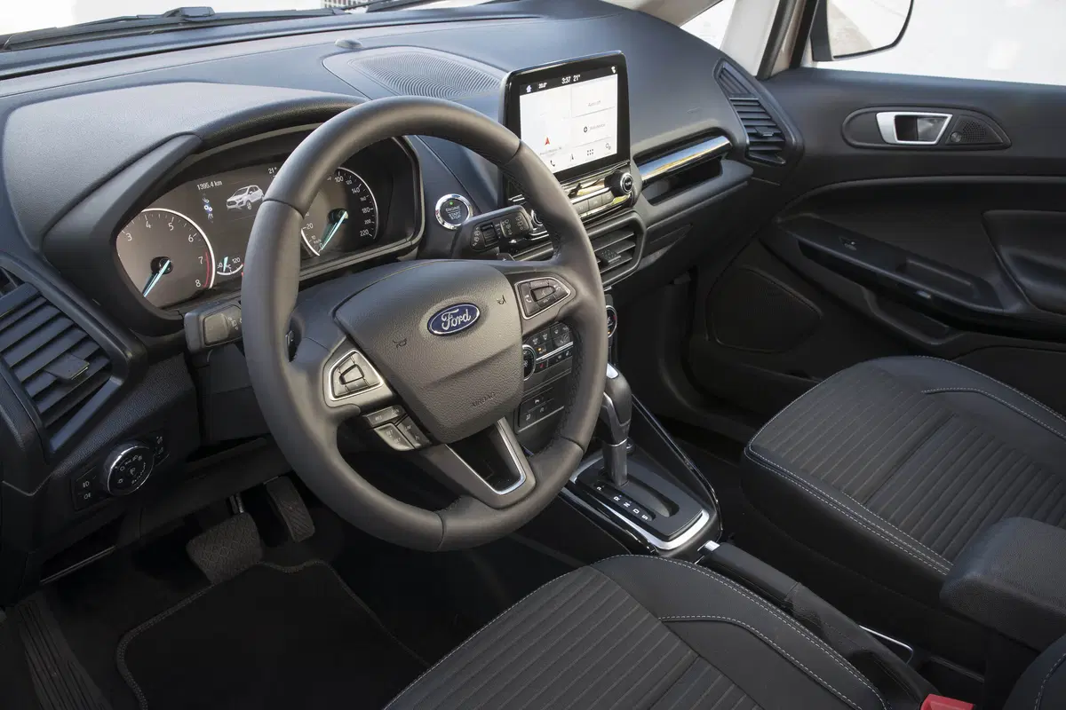 Ford EcoSport, fa il verso alla Edge ma rimane fedele alla sua mission (8)