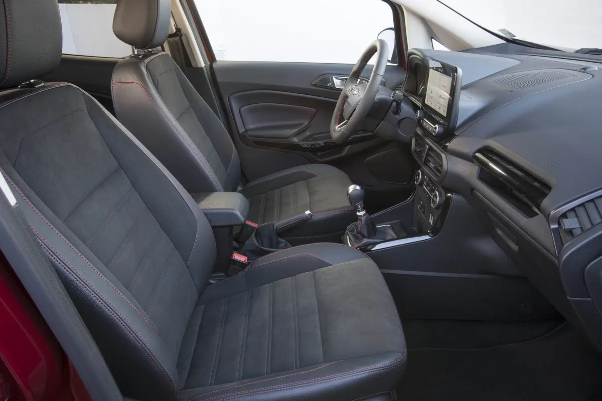 Ford EcoSport, fa il verso alla Edge ma rimane fedele alla sua mission (9)