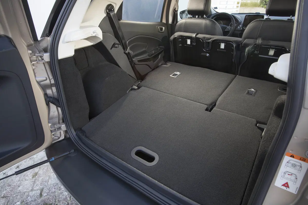 Ford EcoSport, fa il verso alla Edge ma rimane fedele alla sua mission (10)
