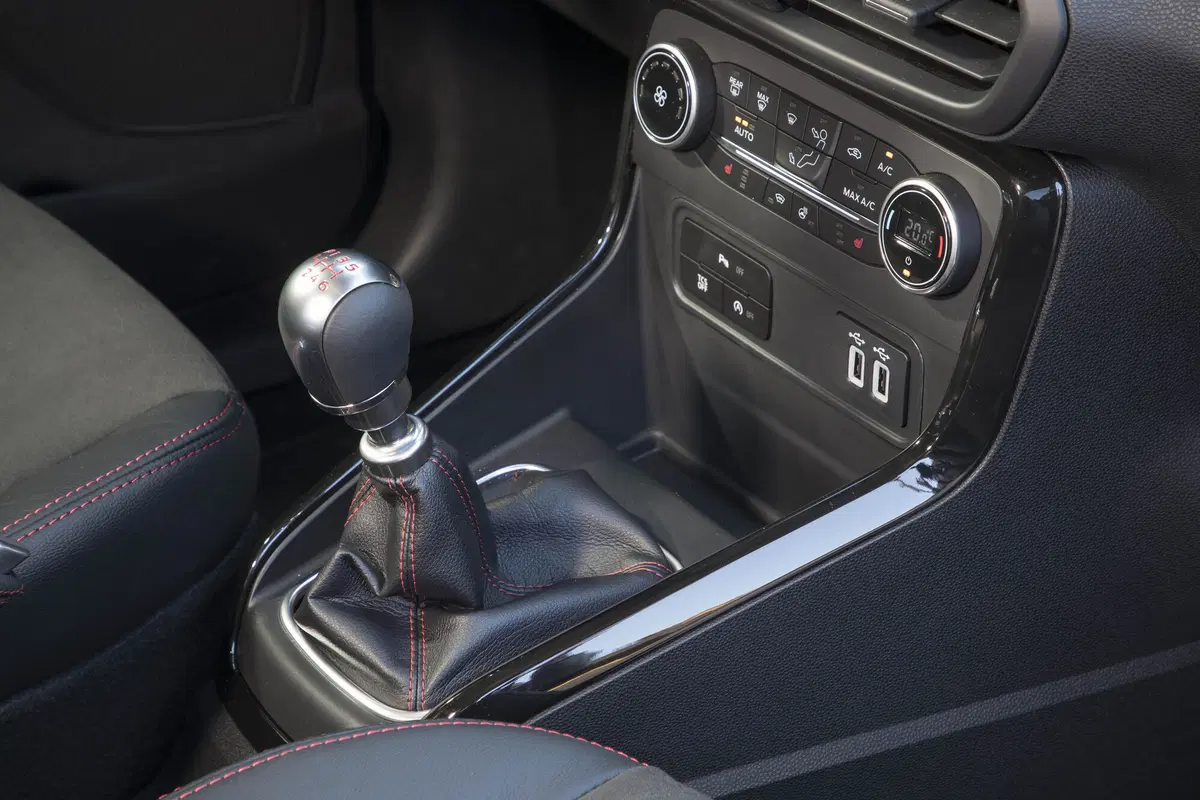Ford EcoSport, fa il verso alla Edge ma rimane fedele alla sua mission (12)
