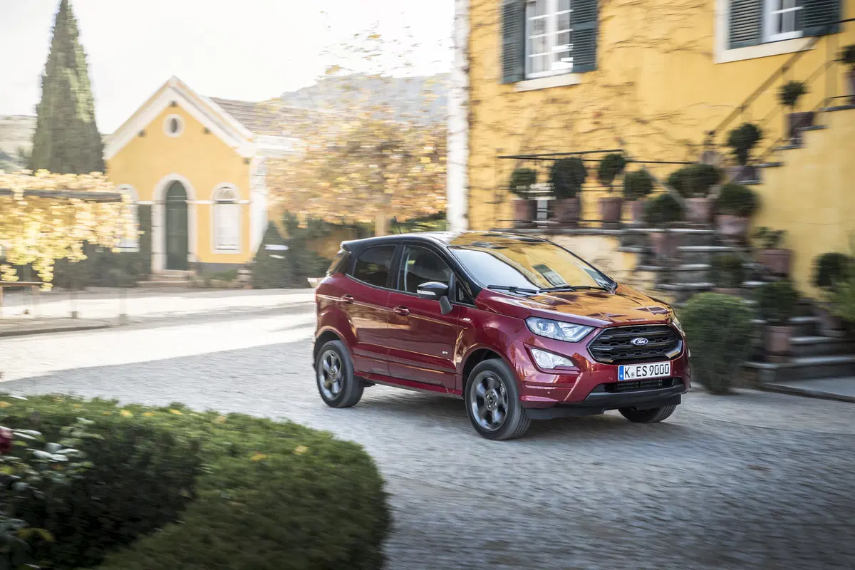 Ford EcoSport, fa il verso alla Edge ma rimane fedele alla sua mission (13)